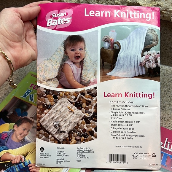 Lot of 4 Knitting and Crochet magazines/books Leisure Arts educational booklets - Picture 5 of 9